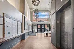 1314 NW Irving St, Portland, OR 97209 - Photo 6