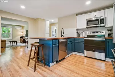 2266 SE Torbank Rd, Milwaukie, OR 97222 - Photo 10