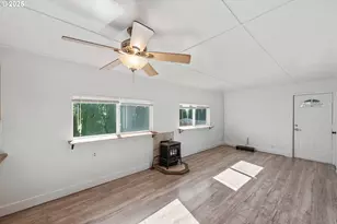 235 N Wall St, Coos Bay, OR 97420 - Photo 4
