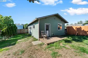 235 N Wall St, Coos Bay, OR 97420 - Photo 24