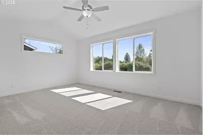 718 Tigerlily St, Silverton, OR 97381 - Photo 18