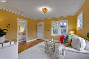 6425 NE 35th Ave, Portland, OR 97211 - Photo 8