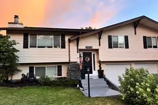 3312 SW Ladow Ave, Pendleton, OR 97801 - Photo 1