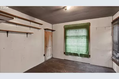 42 E St, Lebanon, OR 97355 - Photo 24