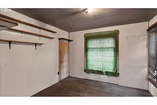 42 E St, Lebanon, OR 97355 - Photo 24