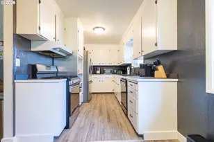 1009 13th St, La Grande, OR 97850 - Photo 6