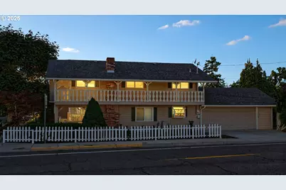 840 S 1st St, Cottage Grove, OR 97424 - Photo 38