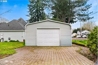 1054 NE Faloma Rd, Portland, OR 97211 - Photo 40