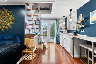 1054 NE Faloma Rd, Portland, OR 97211 - Photo 6