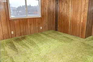 843 NW Bridge St, John Day, OR 97845 - Photo 10