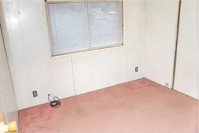 843 NW Bridge St, John Day, OR 97845 - Photo 12