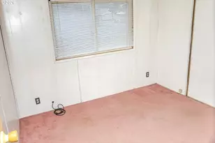 843 NW Bridge St, John Day, OR 97845 - Photo 12