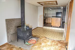 843 NW Bridge St, John Day, OR 97845 - Photo 8