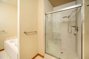 747 Holbrook Ln, Creswell, OR 97426 - Photo 10