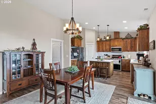 962 S 66th Pl, Springfield, OR 97478 - Photo 10