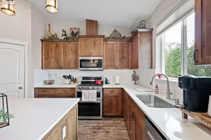 962 S 66th Pl, Springfield, OR 97478 - Photo 12