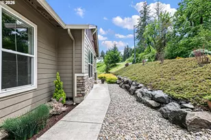 962 S 66th Pl, Springfield, OR 97478 - Photo 4