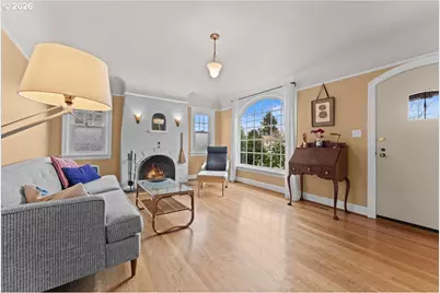 3725 NE 72nd Ave, Portland, OR 97213 - Photo 8