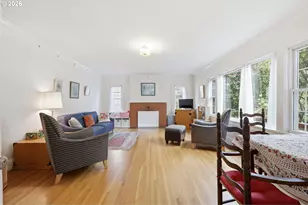 3136 NE Couch St, Portland, OR 97232 - Photo 10