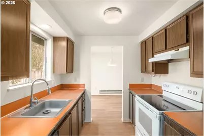 2635 SE 170th Ave, Portland, OR 97236 - Photo 10