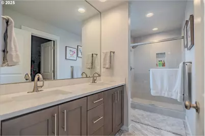 18408 NE 43rd Ave, Vancouver, WA 98686 - Photo 18