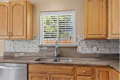 869 N Collier St, Coquille, OR 97423 - Photo 16