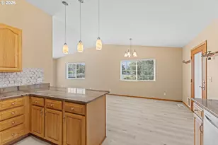 869 N Collier St, Coquille, OR 97423 - Photo 18