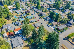 869 N Collier St, Coquille, OR 97423 - Photo 10