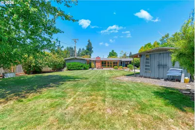 826 Delmar Pl, Eugene, OR 97401 - Photo 38