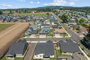 229 NE 17th Ave, Canby, OR 97013 - Photo 10