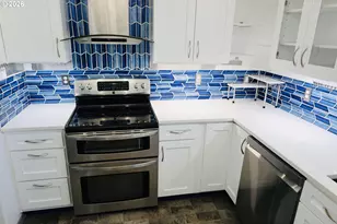415 E Browning Ave, Hermiston, OR 97838 - Photo 8