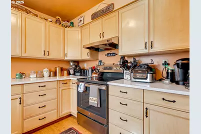 1801 NE 199th St, Ridgefield, WA 98642 - Photo 8