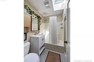 1112 NE 113th Ave, Portland, OR 97220 - Photo 14