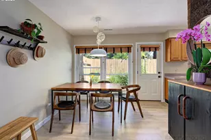 1112 NE 113th Ave, Portland, OR 97220 - Photo 8