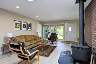 1112 NE 113th Ave, Portland, OR 97220 - Photo 4