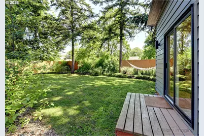 1112 NE 113th Ave, Portland, OR 97220 - Photo 26