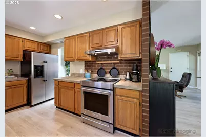 1112 NE 113th Ave, Portland, OR 97220 - Photo 10