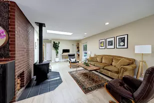 1112 NE 113th Ave, Portland, OR 97220 - Photo 6