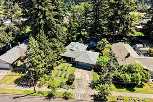 1112 NE 113th Ave, Portland, OR 97220 - Photo 30