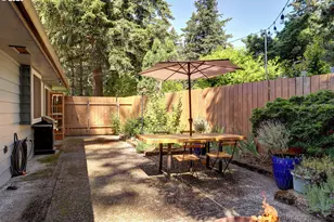1112 NE 113th Ave, Portland, OR 97220 - Photo 18