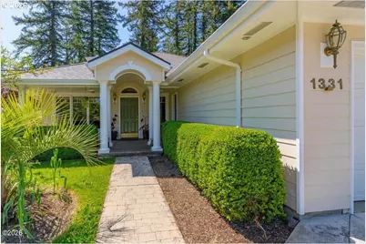 1331 SE Maple St, Toledo, OR 97391 - Photo 2