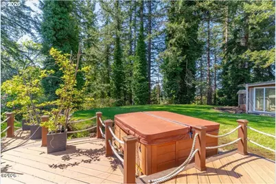 1331 SE Maple St, Toledo, OR 97391 - Photo 4