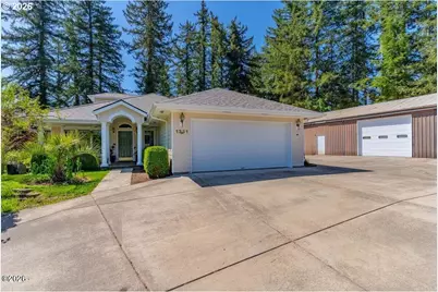 1331 SE Maple St, Toledo, OR 97391 - Photo 1