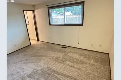 9150 SW Apache Dr, Tualatin, OR 97062 - Photo 12