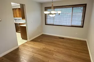 9150 SW Apache Dr, Tualatin, OR 97062 - Photo 4