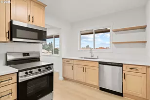 635 NE Dallas St, Camas, WA 98607 - Photo 20