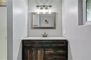 33781 Mt Tom Dr, Harrisburg, OR 97446 - Photo 14