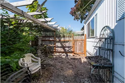 1999 Jansen Way, Woodburn, OR 97071 - Photo 36