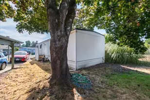 1999 Jansen Way, Woodburn, OR 97071 - Photo 32