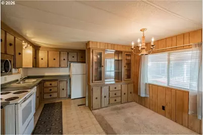1999 Jansen Way, Woodburn, OR 97071 - Photo 18